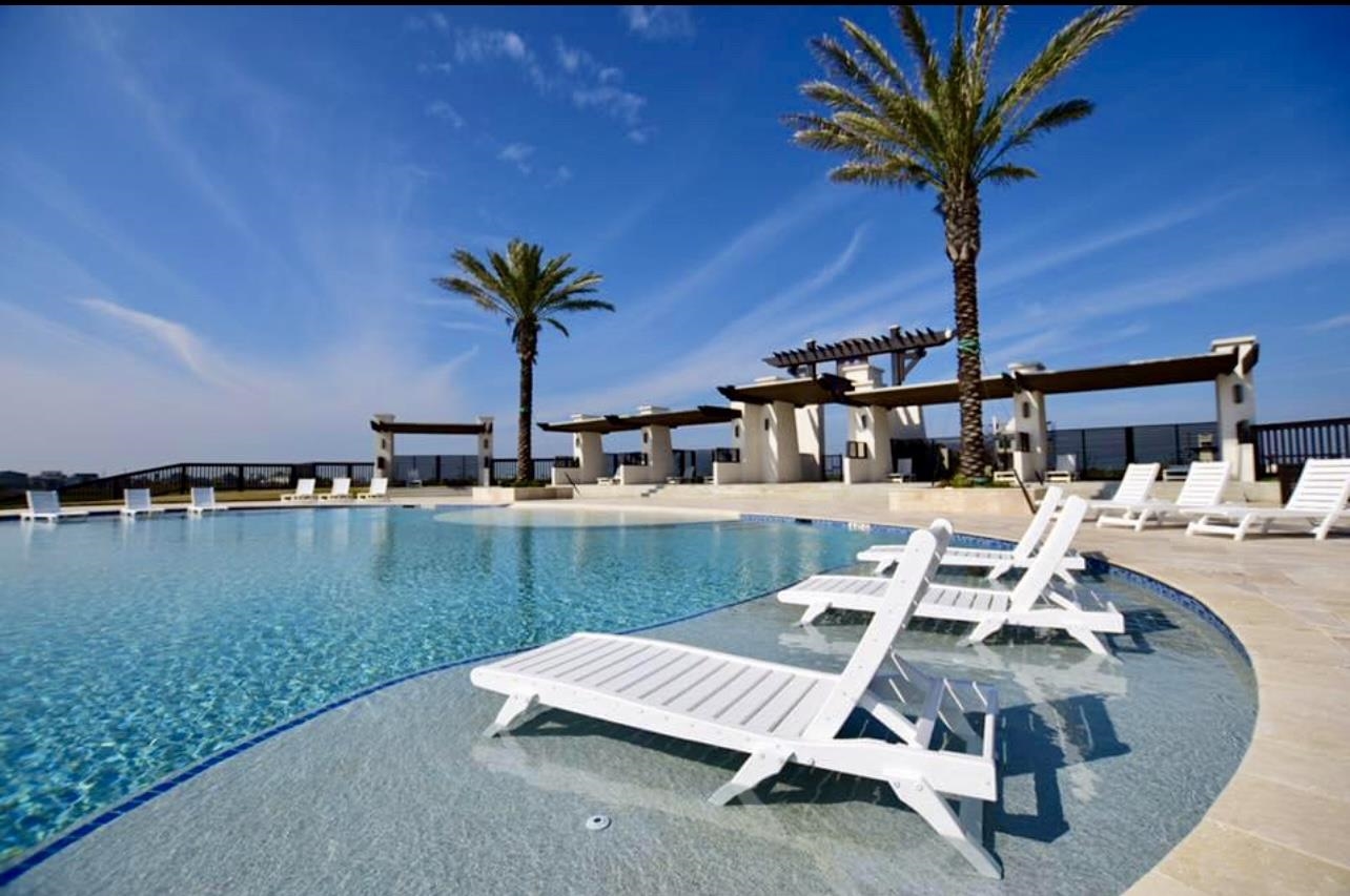 326 Seagrass, For Sale in Crystal Beach - eXp Realty