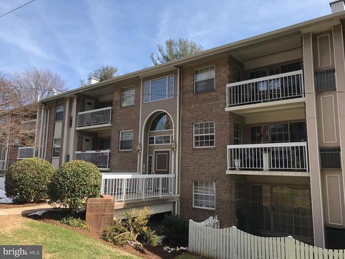 apt-203-1935 Wilson Ln, MCLEAN, VA, 22102-4727 | Card Image