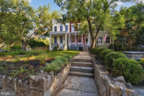 1327 S Carolina Ave Se, WASHINGTON, DC, 20003-2327 | Card Image