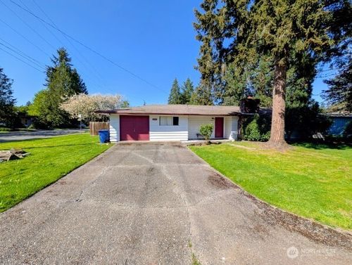 16404 Se 12th St, Bellevue, WA, 98008-5133 | Card Image