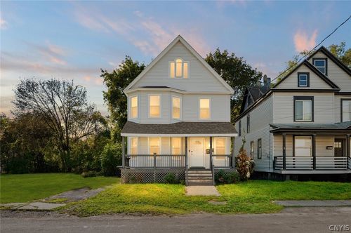 134 Richardson Ave, Syracuse, NY, 13205-1724 | Card Image