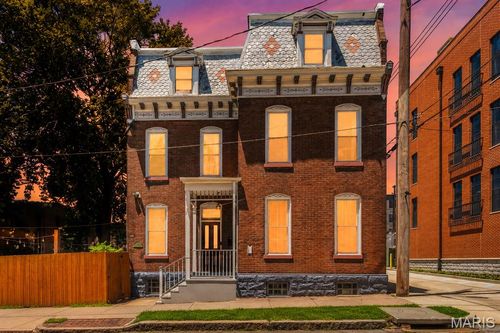 2117 S 13th St, Saint Louis, MO, 63104-4124 | Card Image