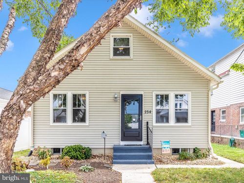 254 Princess St, HANOVER, PA, 17331-2308 | Card Image