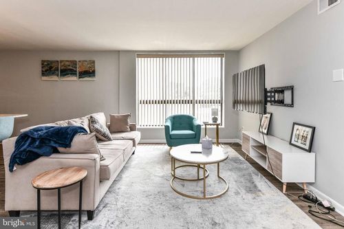 apt-712-2016 N Adams St, ARLINGTON, VA, 22201-3717 | Card Image