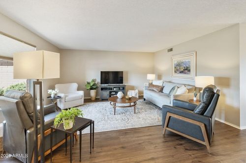 547 S 80th St E, Mesa, AZ, 85208-6402 | Card Image