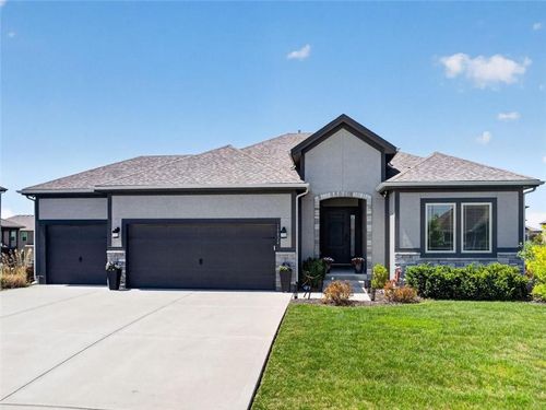 10824 N Crystal Ave, Kansas City, MO, 64156 | Card Image