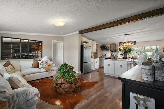 8507 Strawberry Fields Ct, House other with 4 bedrooms, 2 bathrooms and null parking in HOWEY IN THE HILLS FL | Image 12