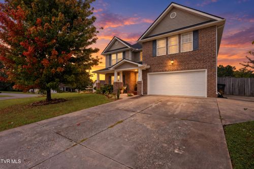 905 Denver Ln, Piney Flats, TN, 37686-4179 | Card Image