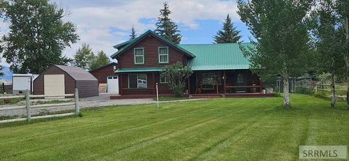 4251 Summit Dr, Mackay, ID, 83251-7760 | Card Image