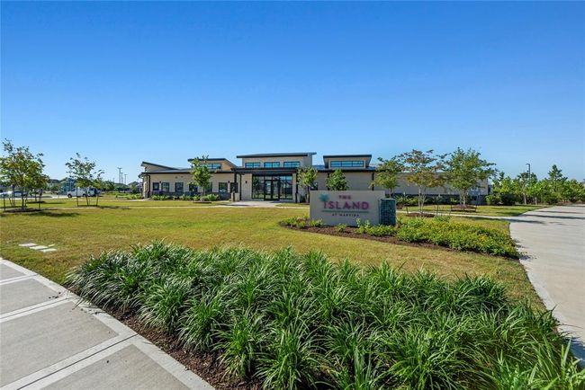 "The Island" amenity village has something for everyone! | Image 25