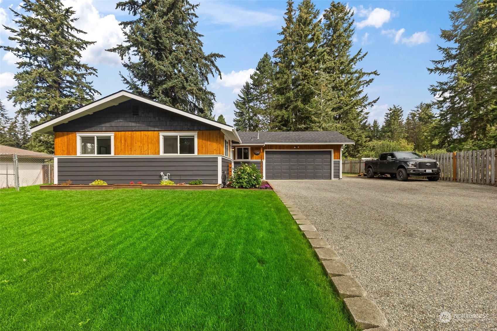323rd St, Kent, WA 98042