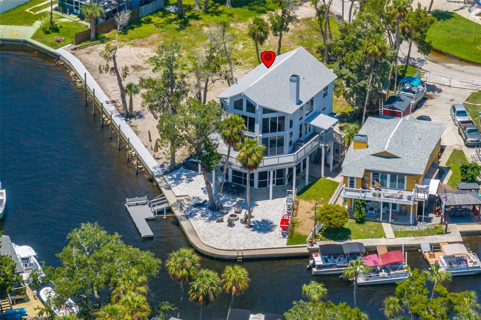Tropical Pt, Weeki Wachee, FL 34607