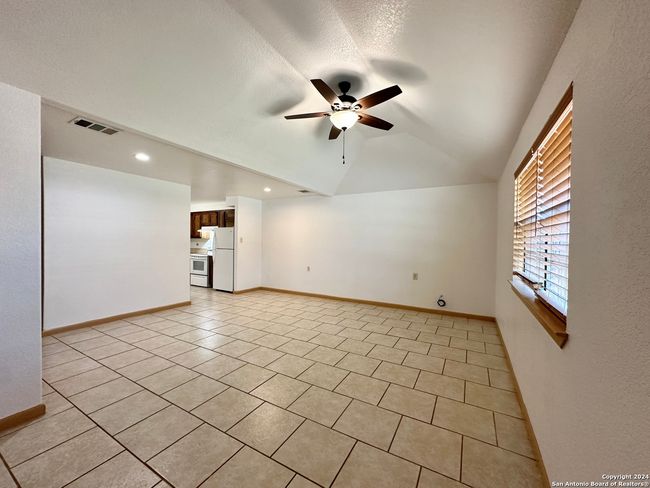 UNIT-2 - 13322 Vivian Ln, Home with 2 bedrooms, 1 bathrooms and null parking in Atascosa TX | Image 4