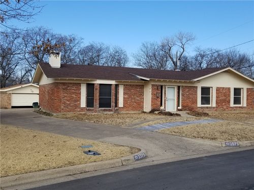 3575 Paramount St, North Richland Hills, TX, 76117-3331 | Card Image