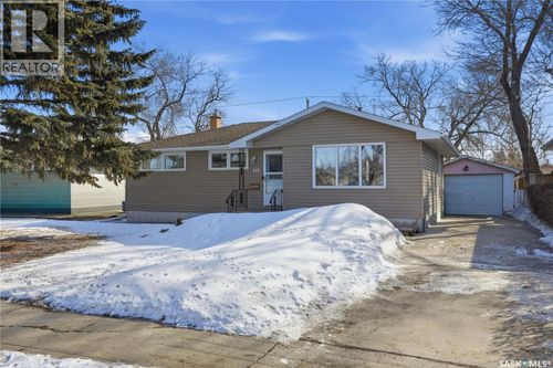 115 Mccaul Cres, Regina, SK, S4R3X4 | Card Image