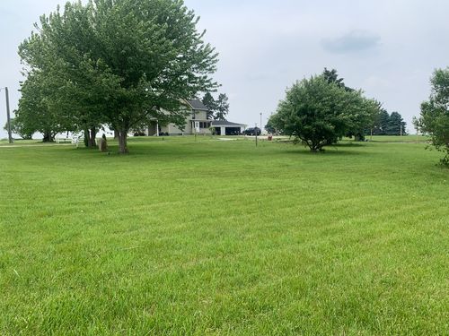 2725 Gurler Rd, Malta, IL, 60150-8621 | Card Image
