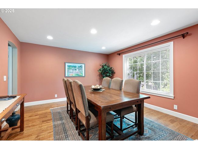 380 Mountaingate Dr, House other with 3 bedrooms, 3 bathrooms and 3 parking in Springfield OR | Image 17