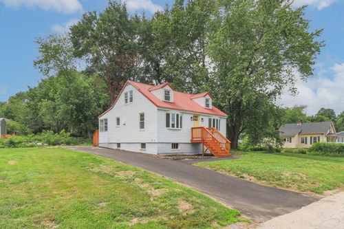 30 Dawson Ave, Manchester, NH, 03104-5707 | Card Image