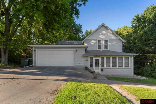 621 Saint Paul St, Saint Peter, MN, 56082-1432 | Card Image