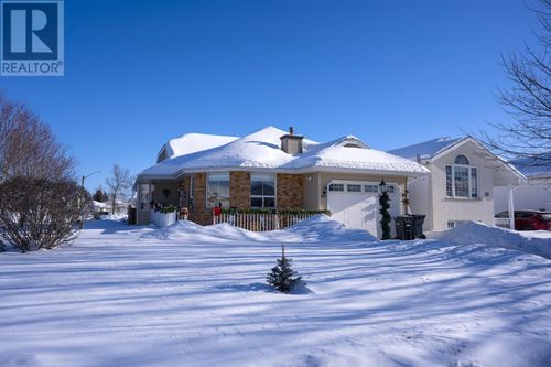 281 Caribou Cres, Thunder Bay, ON, P7C5Z5 | Card Image