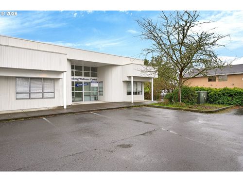 116-308 N Villa Rd, Newberg, OR, 97132-1881 | Card Image