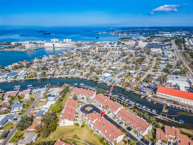 2372 Hanover Dr, Townhouse with 2 bedrooms, 2 bathrooms and null parking in DUNEDIN FL | Image 32