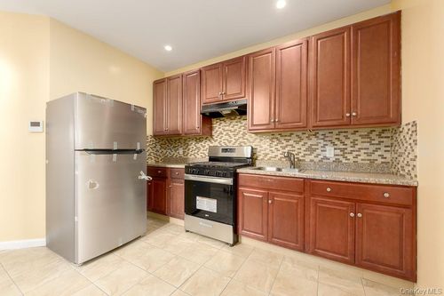 1427 Pitkin Ave, Brooklyn, NY, 11233-5109 | Card Image