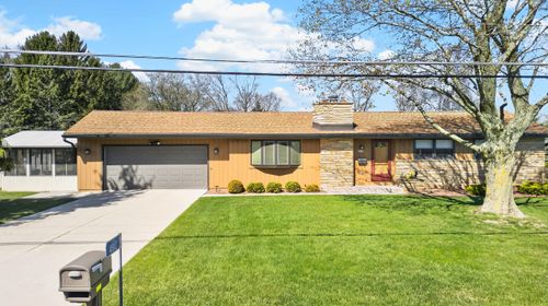 4812 S 16th St, Wilson, WI, 53081 | Card Image