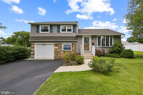312 Gibson Ave, WARMINSTER, PA, 18974-4120 | Card Image