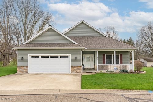 317 Alissa Ln, Canal Fulton, OH, 44614-8182 | Card Image