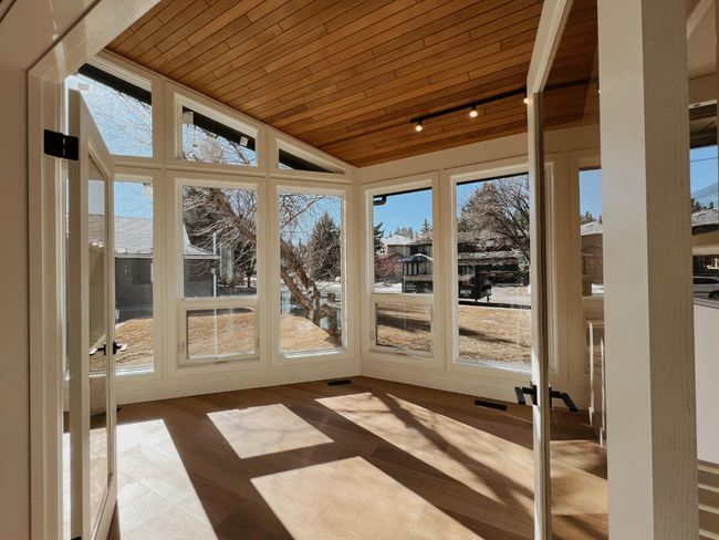 52 Patterson Cres Sw, House other with 5 bedrooms, 4 bathrooms and 4 parking in Calgary AB | Image 8