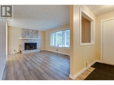 2895 Wildwood Cres, House other with 3 bedrooms, 1 bathrooms and null parking in Prince George BC | Image 2