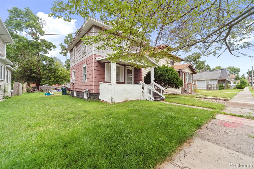 Hyland St, Lansing, MI 48915