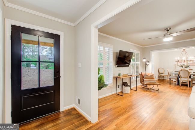 7295 Hunters Branch Dr, House other with 4 bedrooms, 3 bathrooms and null parking in Sandy Springs GA | Image 5