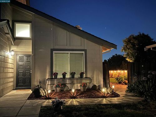 2132 Rock Pass Pl, Martinez, CA, 94553-5057 | Card Image