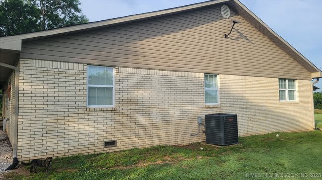 9725 County Road 3470, House other with 4 bedrooms, 3 bathrooms and null parking in Stratford OK | Image 13