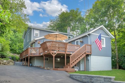 19 Fernwood Ave, Hardyston, NJ, 07460-1151 | Card Image