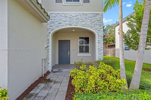 1100 Se 26th Ter, Homestead, FL, 33035-2543 | Card Image