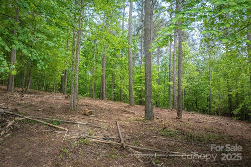 212 Harbor Ridge Dr, Connelly Springs, NC, 28612-8081 | Card Image