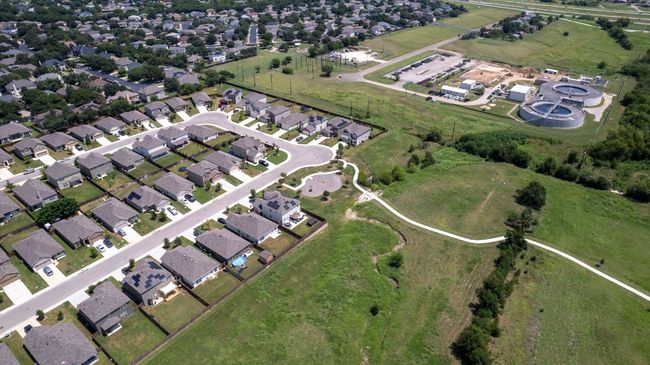 612 Reinhardt Blvd, House other with 3 bedrooms, 2 bathrooms and 2 parking in Georgetown TX | Image 32