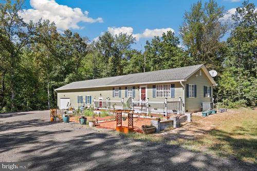 9463 Rogues Rd, MIDLAND, VA, 22728-1814 | Card Image