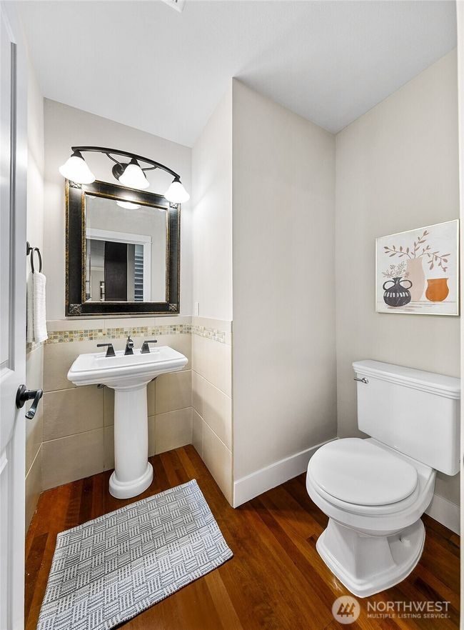 4314 Linden Ave N, Townhouse with 3 bedrooms, 4 bathrooms and 1 parking in Seattle WA | Image 13