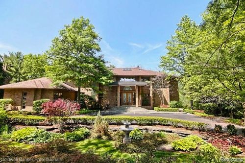 4692 W Wickford, Bloomfield Hills, MI, 48302-2309 | Card Image