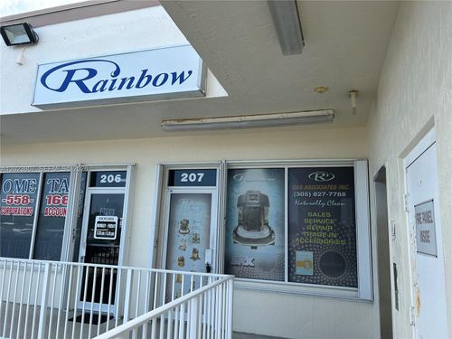 207-5580 W 16th Ave, Hialeah, FL, 33012-2189 | Card Image