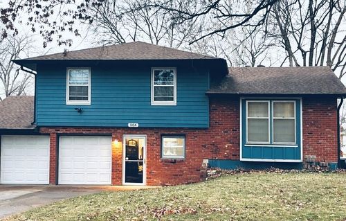 506 S Adams St, Raymore, MO, 64083-9178 | Card Image