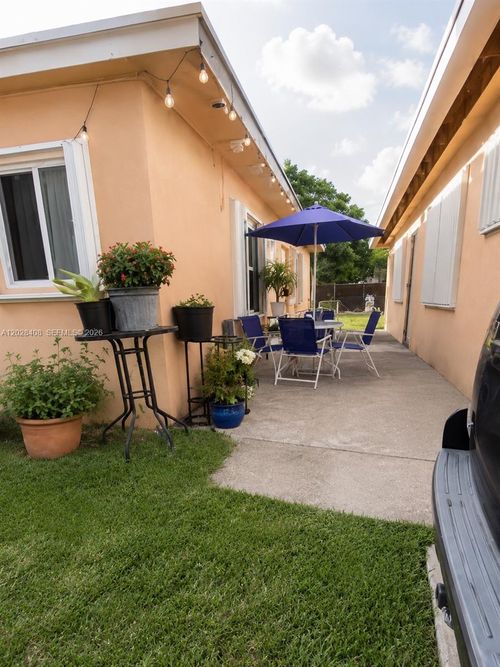 2-520 Sw 6th Ave, Homestead, FL, 33030-7121 | Card Image