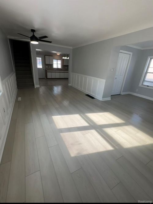 622 Saint Paul St, Marysville, MI, 48040-1339 | Card Image