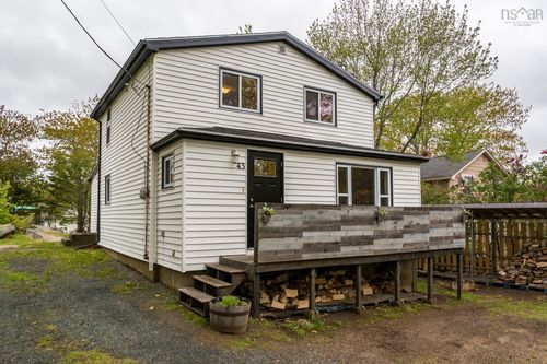 43 Winchester Ave, Halifax, NS, B3P2C9 | Card Image