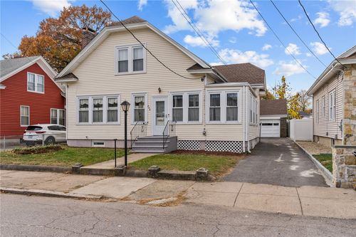 258 Perrin Avenue, Pawtucket, RI, 02861 | Card Image