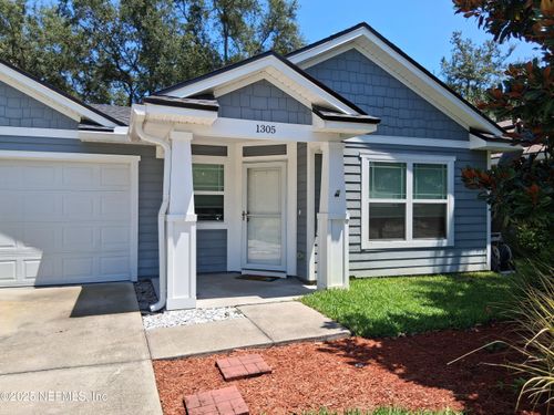 1305 Hickory St, Fernandina Beach, FL, 32034-2953 | Card Image